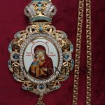 Панагия латунная в позолоте с цепью (h 150 мм.)