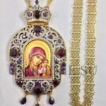 Панагия серебряная в позолоте с финифтевым образом и цепью (h 140 мм.)