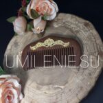 Гребень деревянный со вставкой из ювелирного сплава (виноград)